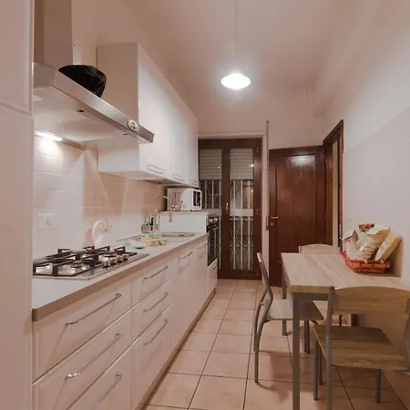 Aura Holiday House Rome
